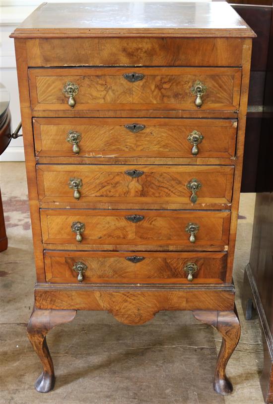 Walnut chest of drawers